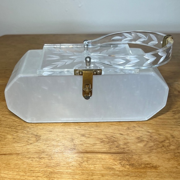 Handbags - Vintage Lucite top-handle purse